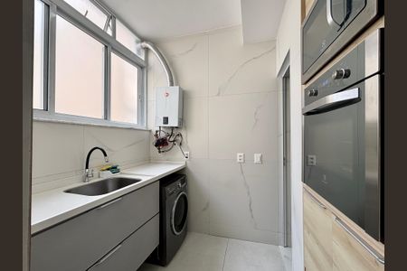 Apartamento para alugar com 160m², 3 quartos e 1 vagaÁrea de Serviço