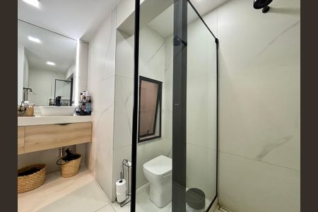Apartamento para alugar com 160m², 3 quartos e 1 vagaSuíte - banheiro social