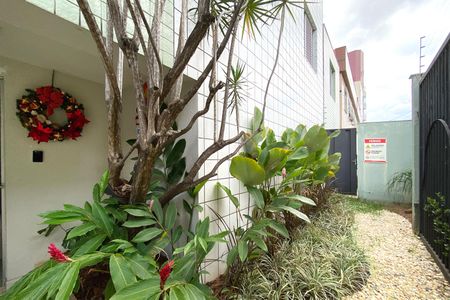 Apartamento à venda com 96m², 3 quartos e 2 vagas Apartamento à venda com 96m², 3 quartos e 2 vagasÁrea comum - Jardim