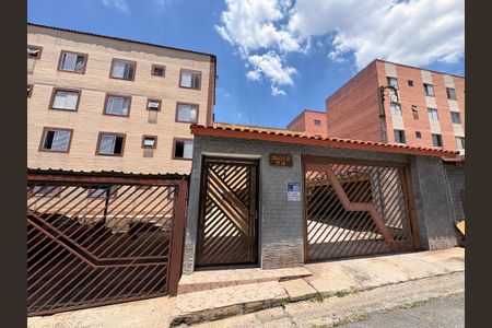 Apartamento para alugar com 52m², 2 quartos e 1 vagaFachada + plaquinha 