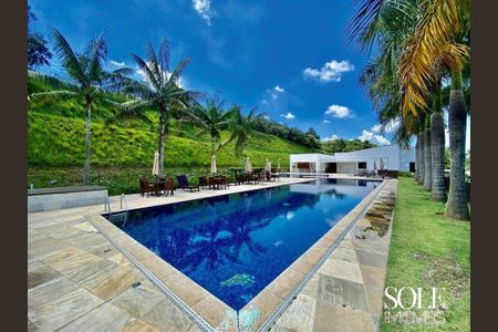 Casa de condomínio à venda com 328m², 4 quartos e 4 vagas