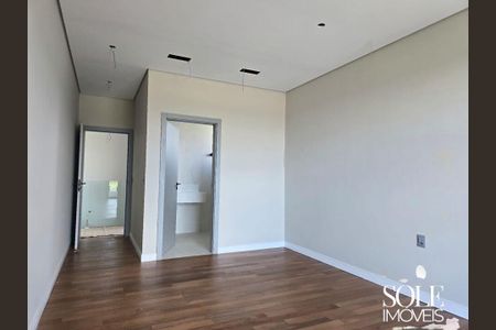 Casa de condomínio à venda com 328m², 4 quartos e 4 vagas