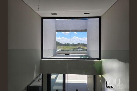 Casa de condomínio à venda com 328m², 4 quartos e 4 vagas