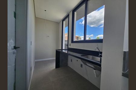 Casa de condomínio à venda com 328m², 4 quartos e 4 vagas