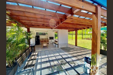 Casa de condomínio à venda com 328m², 4 quartos e 4 vagas