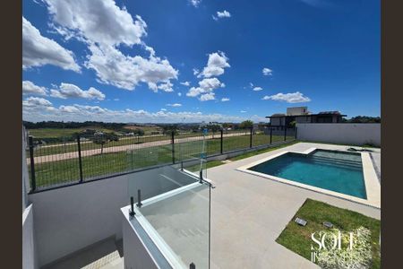 Casa de condomínio à venda com 328m², 4 quartos e 4 vagas