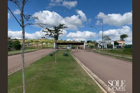 Casa de condomínio à venda com 328m², 4 quartos e 4 vagas