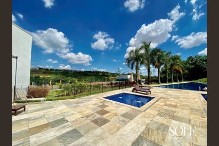 Casa de condomínio à venda com 328m², 4 quartos e 4 vagas