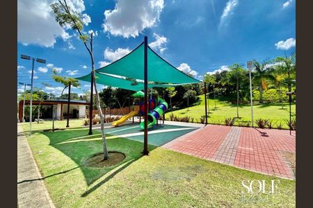 Casa de condomínio à venda com 328m², 4 quartos e 4 vagas