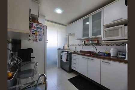 Apartamento à venda com 129m², 3 quartos e 2 vagas Apartamento à venda com 129m², 3 quartos e 2 vagasCozinha