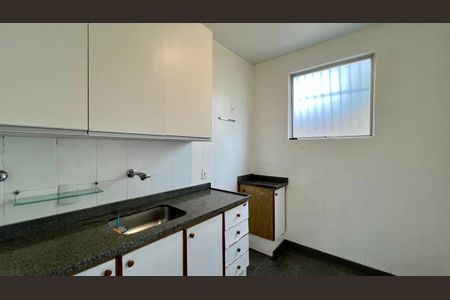 Apartamento à venda com 70m², 2 quartos e 2 vagas Apartamento à venda com 70m², 2 quartos e 2 vagascozinha