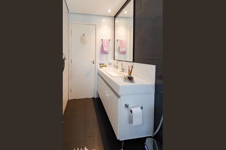 Apartamento à venda com 98m², 3 quartos e 2 vagasBanheiro social