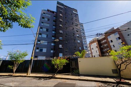 Apartamento à venda com 98m², 3 quartos e 2 vagasFachada