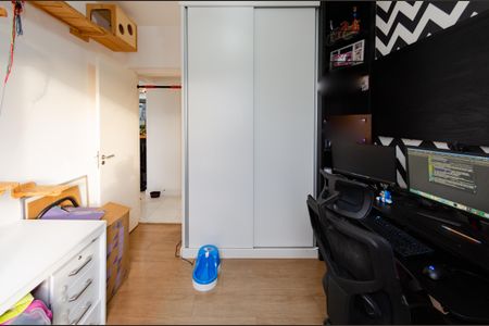 Apartamento à venda com 98m², 3 quartos e 2 vagasQuarto 2