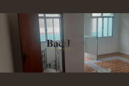 Casa à venda com 152m², 3 quartos e 2 vagas