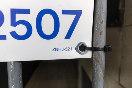 Casa à venda com 100m², 2 quartos e 1 vaga Casa à venda com 100m², 2 quartos e 1 vagaCod Plaquinha ZNHJ-521