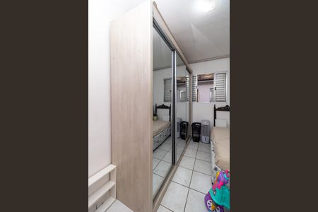 Casa à venda com 100m², 2 quartos e 1 vaga Casa à venda com 100m², 2 quartos e 1 vagaQuarto 2