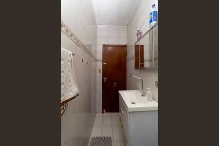 Casa à venda com 100m², 2 quartos e 1 vaga Casa à venda com 100m², 2 quartos e 1 vagaBanheiro