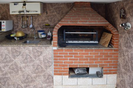 Casa à venda com 160m², 4 quartos e 2 vagasArea Comum