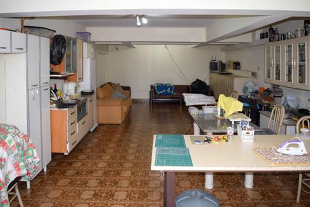 Casa à venda com 160m², 4 quartos e 2 vagasArea Comum