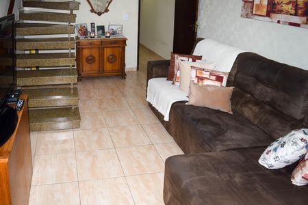 Casa à venda com 160m², 4 quartos e 2 vagasSala