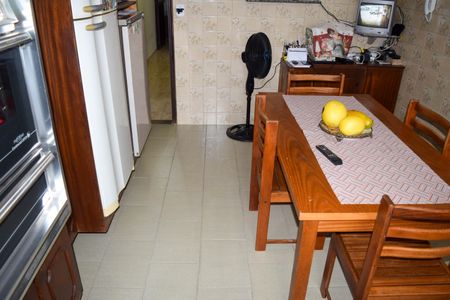 Casa à venda com 160m², 4 quartos e 2 vagasCozinha