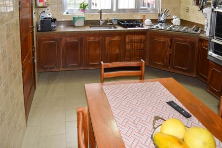 Casa à venda com 160m², 4 quartos e 2 vagasCozinha