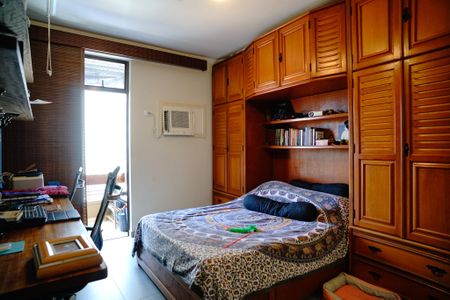 Apartamento à venda com 120m², 3 quartos e 2 vagasQuarto 3