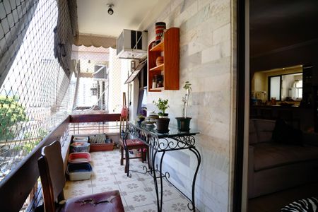 Apartamento à venda com 120m², 3 quartos e 2 vagasVaranda da Sala