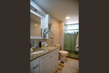 Apartamento à venda com 120m², 3 quartos e 2 vagasBanheiro do Quarto 3