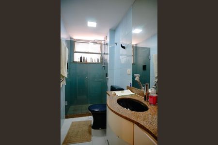 Apartamento à venda com 120m², 3 quartos e 2 vagasBanheiro Social