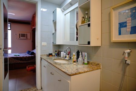 Apartamento à venda com 120m², 3 quartos e 2 vagasBanheiro do Quarto 3