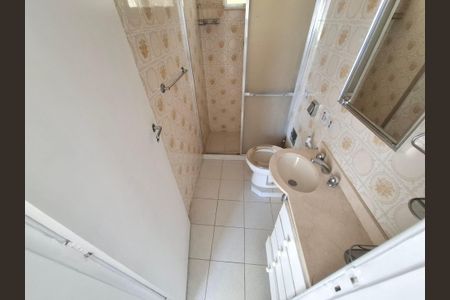 Apartamento à venda com 82m², 2 quartos e 1 vagaBanheiro 