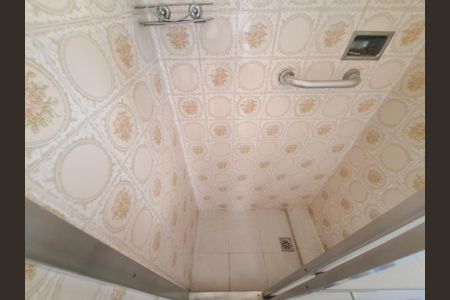 Apartamento à venda com 82m², 2 quartos e 1 vagaBanheiro 