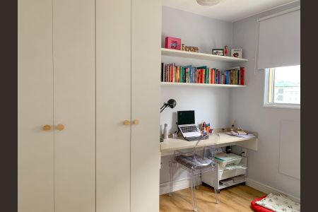 Apartamento à venda com 2 quartos, 49m² em Del Castilho, Rio de Janeiro