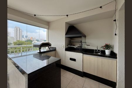 Apartamento à venda com 130m², 3 quartos e 2 vagasVaranda 