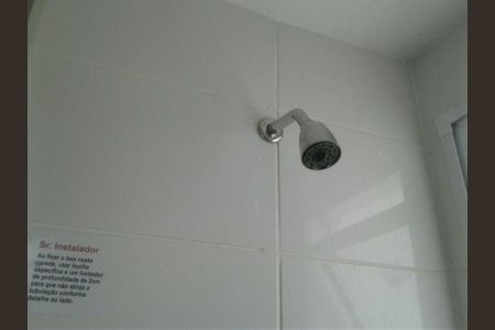 Banheiro de apartamento para alugar com 2 quartos, 45m² em Anil, Rio de Janeiro