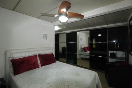 Quarto 1 de casa à venda com 2 quartos, 150m² em Rubem Berta, Porto Alegre