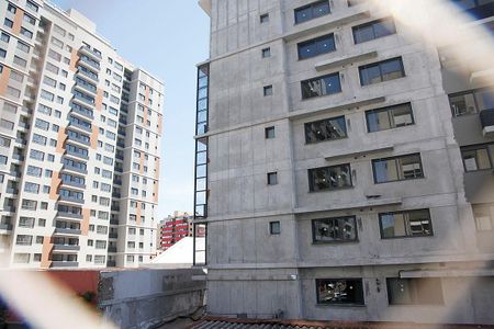 Quarto 1 Vista de apartamento para alugar com 2 quartos, 56m² em Farroupilha, Porto Alegre