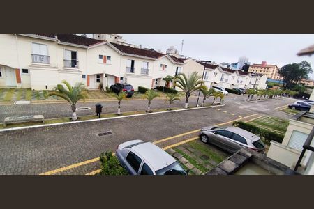 Casa de condomínio à venda com 114m², 3 quartos e 2 vagas Casa de condomínio à venda com 114m², 3 quartos e 2 vagasVista