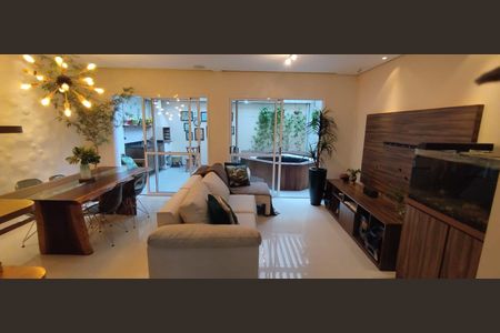 Casa de condomínio à venda com 114m², 3 quartos e 2 vagas Casa de condomínio à venda com 114m², 3 quartos e 2 vagasSala