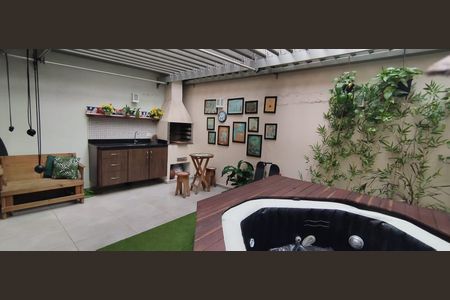 Casa de condomínio à venda com 114m², 3 quartos e 2 vagas Casa de condomínio à venda com 114m², 3 quartos e 2 vagasÁrea externa