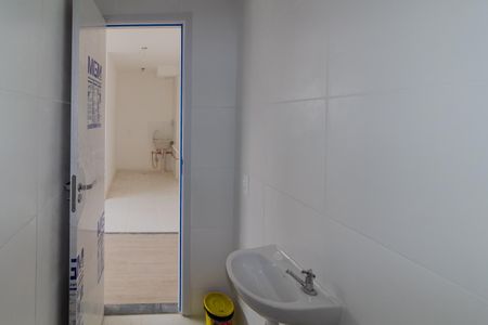 Apartamento para alugar com 32m², 2 quartos e sem vaga Apartamento para alugar com 32m², 2 quartos e sem vagaBanheiro