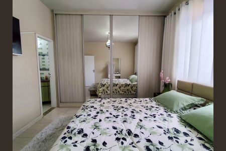 Casa à venda com 231m², 3 quartos e 3 vagasSuíte 1