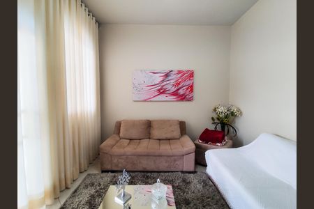 Casa à venda com 231m², 3 quartos e 3 vagasSala