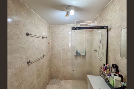 Apartamento à venda com 57m², 2 quartos e sem vaga Apartamento à venda com 57m², 2 quartos e sem vagaBanheiro Suíte