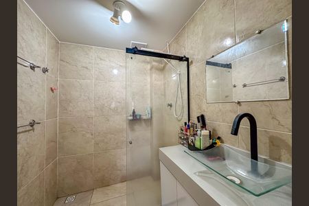 Apartamento à venda com 57m², 2 quartos e sem vaga Apartamento à venda com 57m², 2 quartos e sem vagaBanheiro Suíte