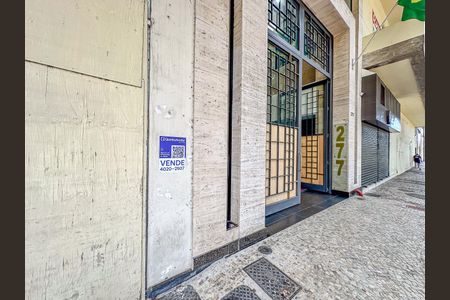 Apartamento à venda com 57m², 2 quartos e sem vaga Apartamento à venda com 57m², 2 quartos e sem vagaFachada