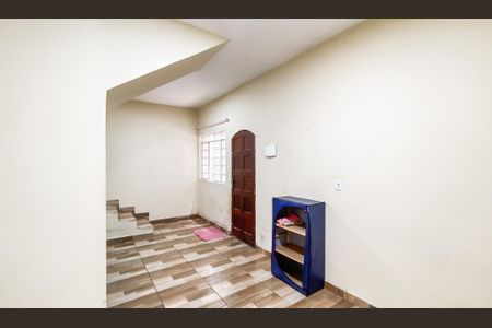 Sala de casa para alugar com 1 quarto, 70m² em Vila Nhocuné, São Paulo