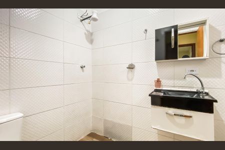 Casa para alugar com 70m², 1 quarto e sem vaga Casa para alugar com 70m², 1 quarto e sem vagaBanheiro